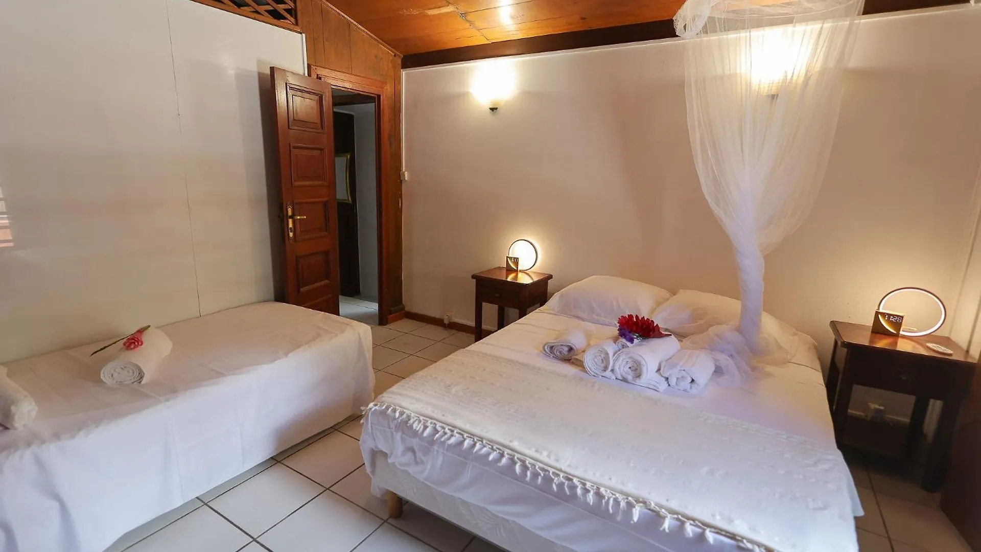 Villa Cafeiere, Bouillante, Vue Sur Mer, Proche Plage, Location Prestige Caraibes