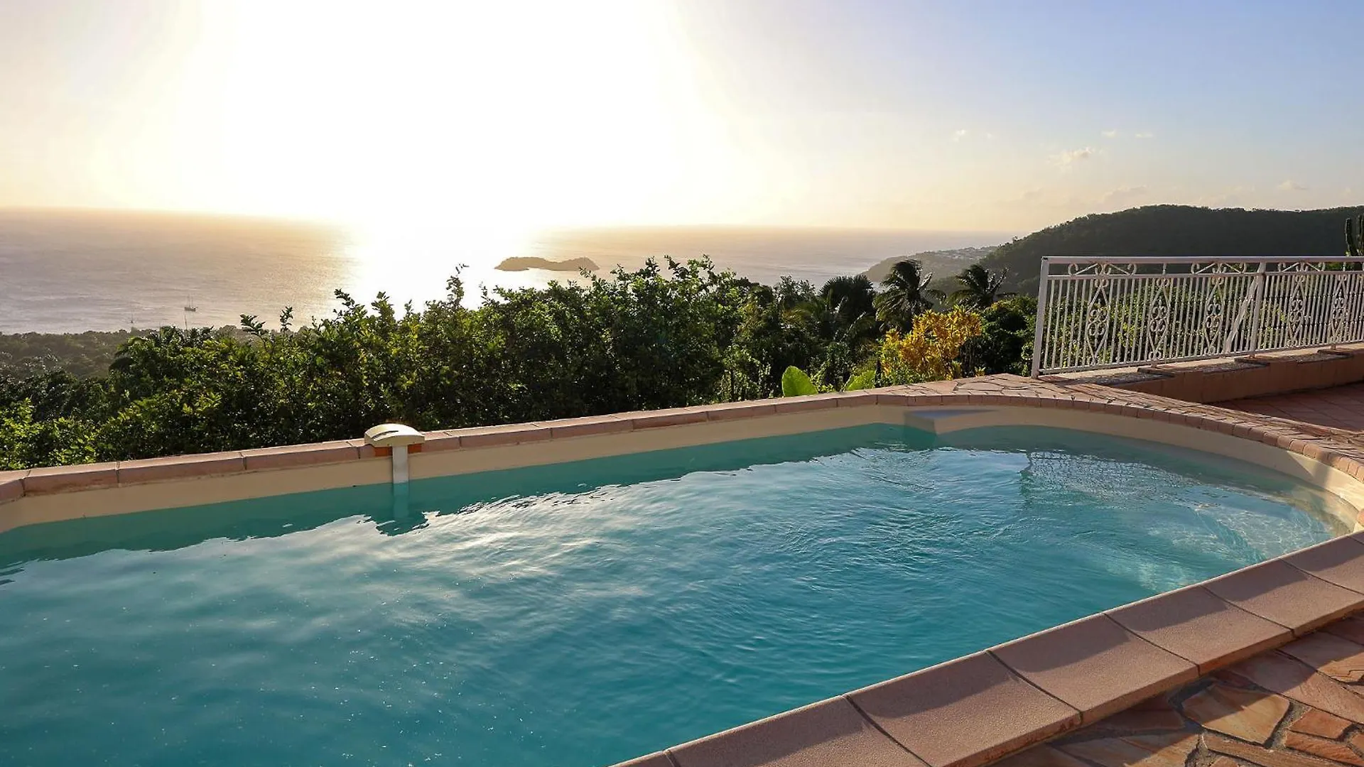 Villa Cafeiere, Bouillante, Vue Sur Mer, Proche Plage, Location Prestige Caraibes Guadeloupe