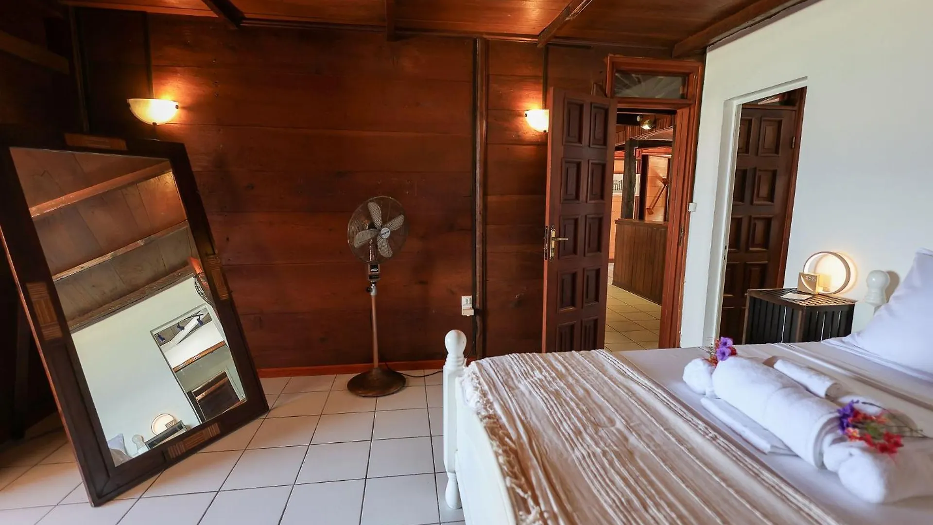 Villa Cafeiere, Bouillante, Vue Sur Mer, Proche Plage, Location Prestige Caraibes Guadeloupe